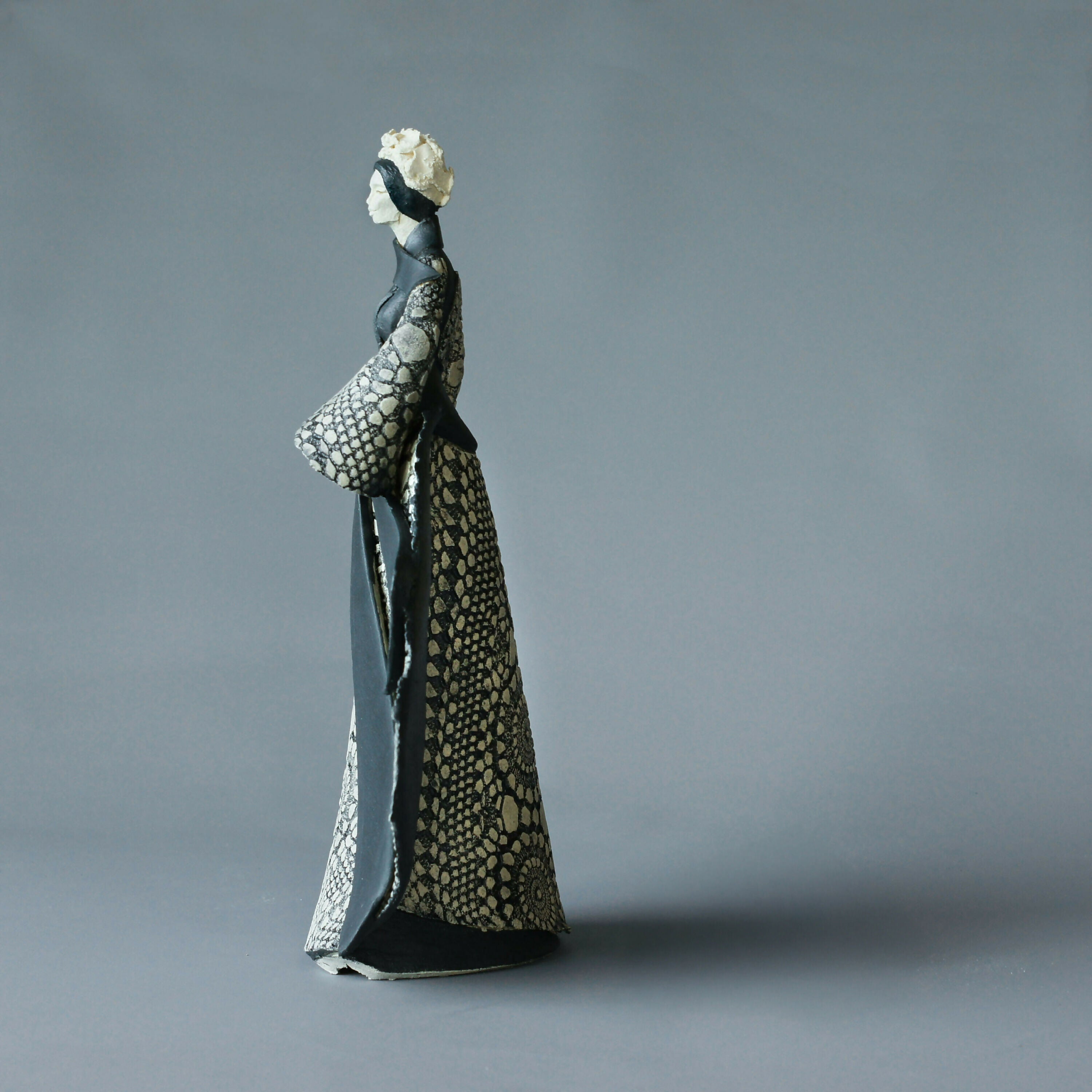 statuette_madame_noir_et_blanc_n°335_jeanne_sarah_bellaiche copie | EMPREINTES Paris