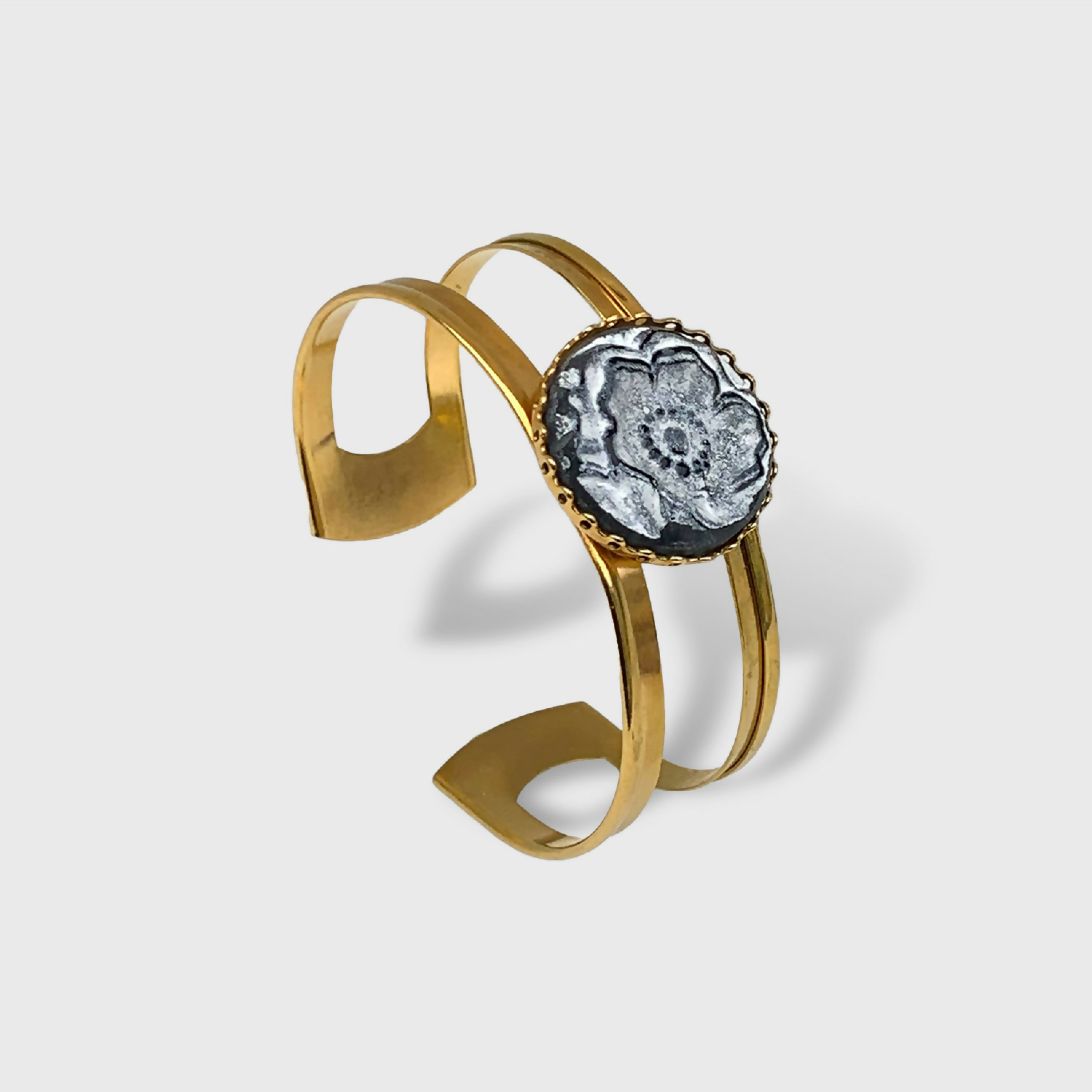 8dmqO0vOvl | EMPREINTES Paris