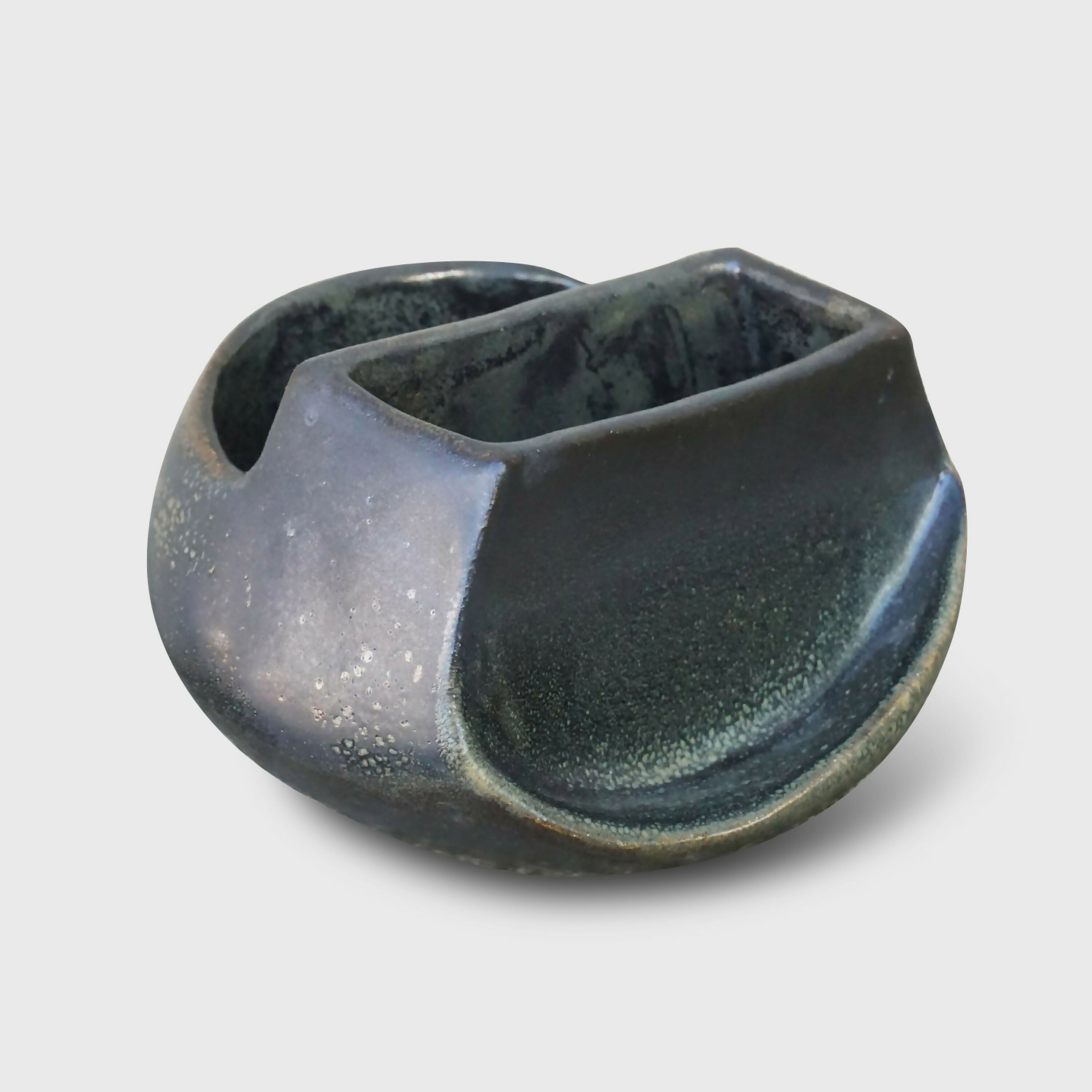 vase_sculpture_a_deux_ouvertures_v_terre_denvies copie | EMPREINTES Paris