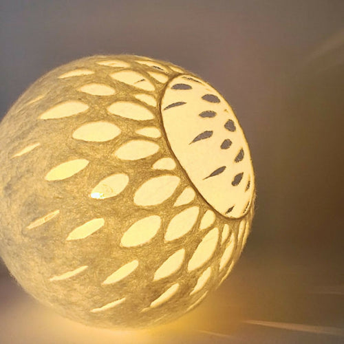 luminaire_mini_lune_3_coloris_au_choix_romera_lana copie | EMPREINTES Paris - EMPREINTES Paris