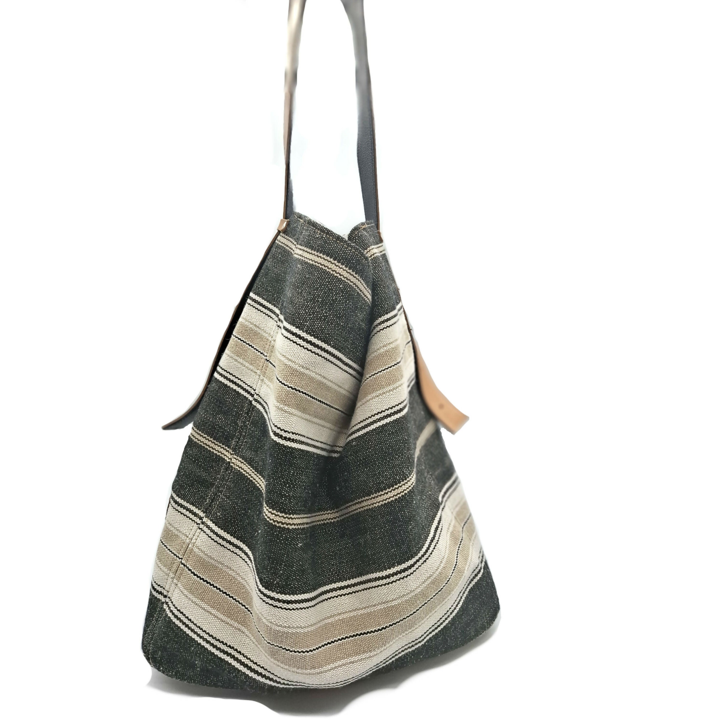 baluchon_a_rayures_en_toute_decontraction_sylvie_strohl copie | EMPREINTES Paris