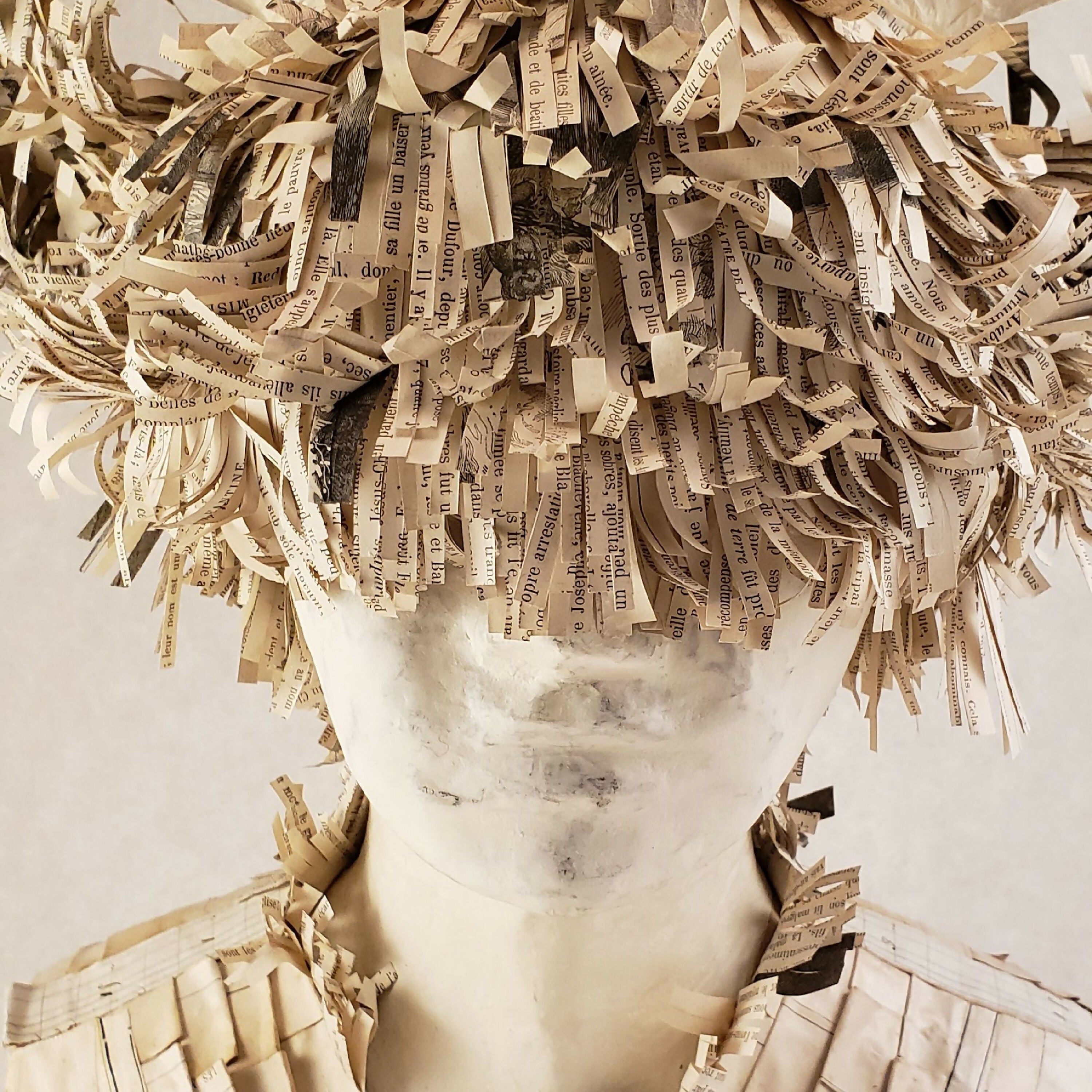 sculpture_papier_le_charme_fragile_laurence_lehel copie | EMPREINTES Paris