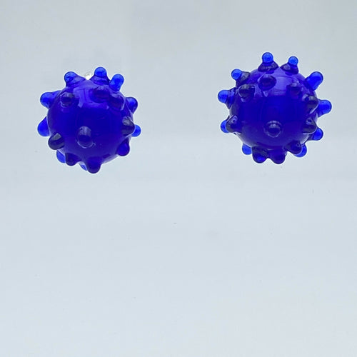 boucles_doreilles_puces_en_verre_bleu_cobalt_lathoumetie_helene copie | EMPREINTES Paris - EMPREINTES Paris