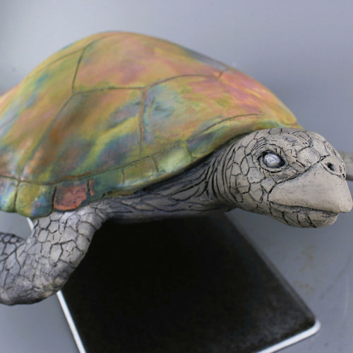 sculpture_de_tortue_en_raku_cuivre_mat_sara_grace_wevill copie | EMPREINTES Paris - EMPREINTES Paris