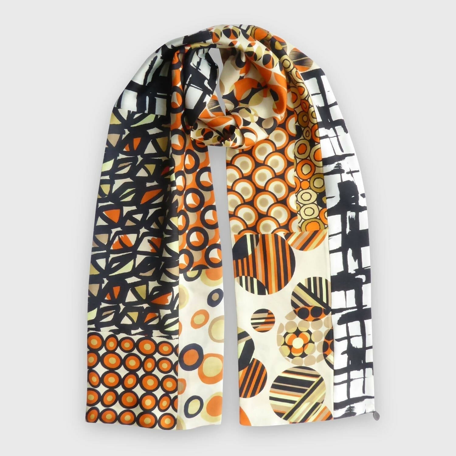 9QcPbbLxxC | EMPREINTES Paris