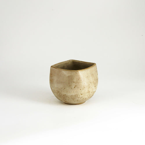 Tasse en grès - blanc avec kanji 'thé' | EMPREINTES Paris - EMPREINTES Paris