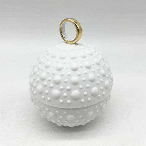 bonbonniere_boule_picots_avec_anneau_en_or_petit_modele_porcelaine_de_limoges_la_seynie copie | EMPREINTES Paris - EMPREINTES Paris