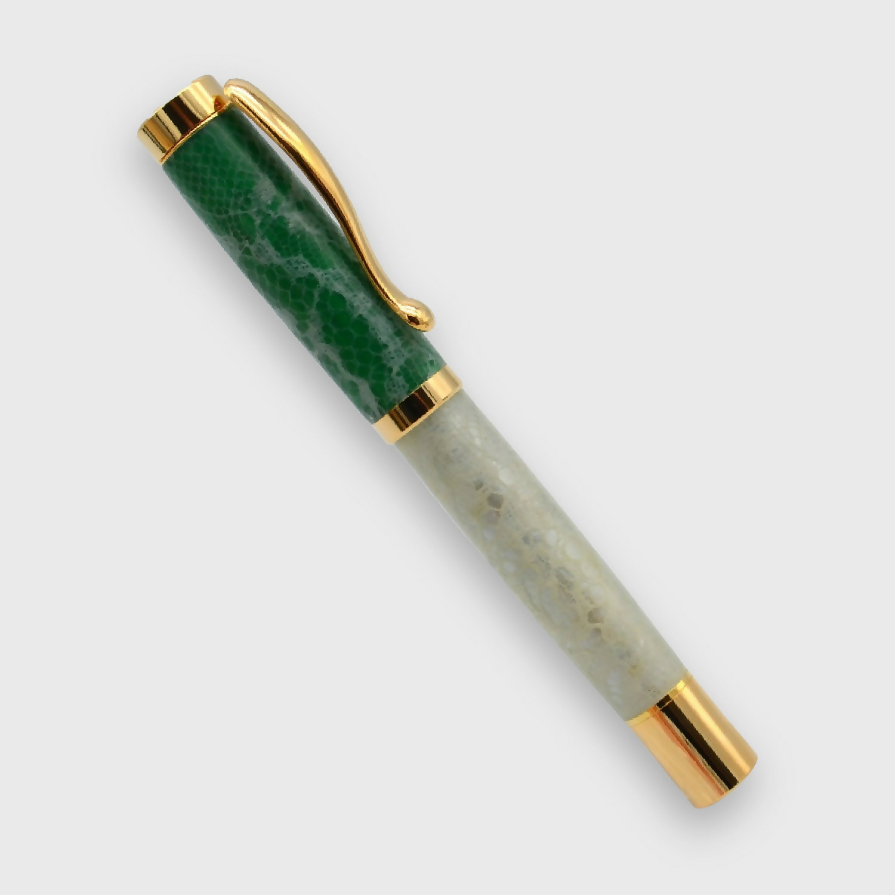 stylo_roller_en_dentelle_de_calais_caudry_i081_benjamin_pamart copie | EMPREINTES Paris