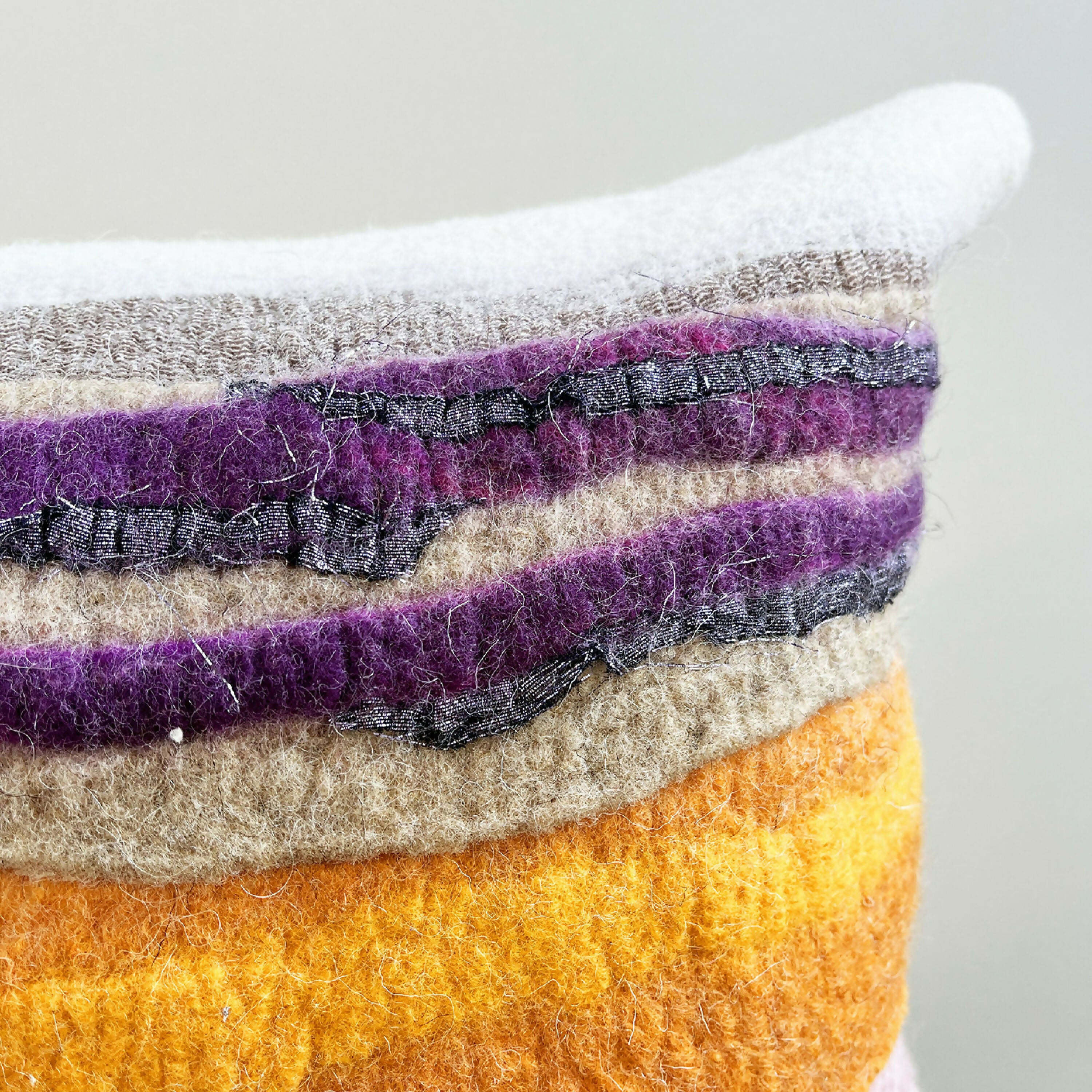 coussin_collection_strates_roses_ii_accords_feutres copie | EMPREINTES Paris