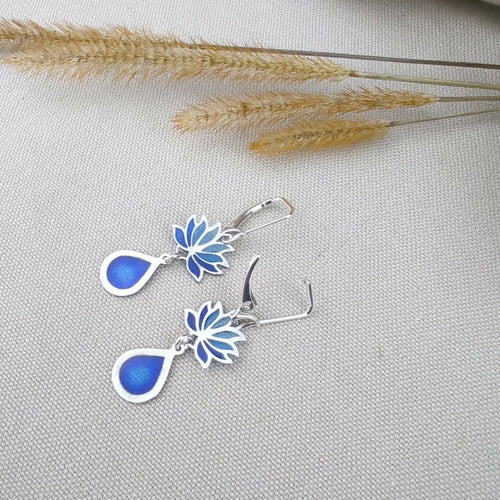Les Lotus bleus- Boucles d'oreilles en émail | EMPREINTES Paris - EMPREINTES Paris