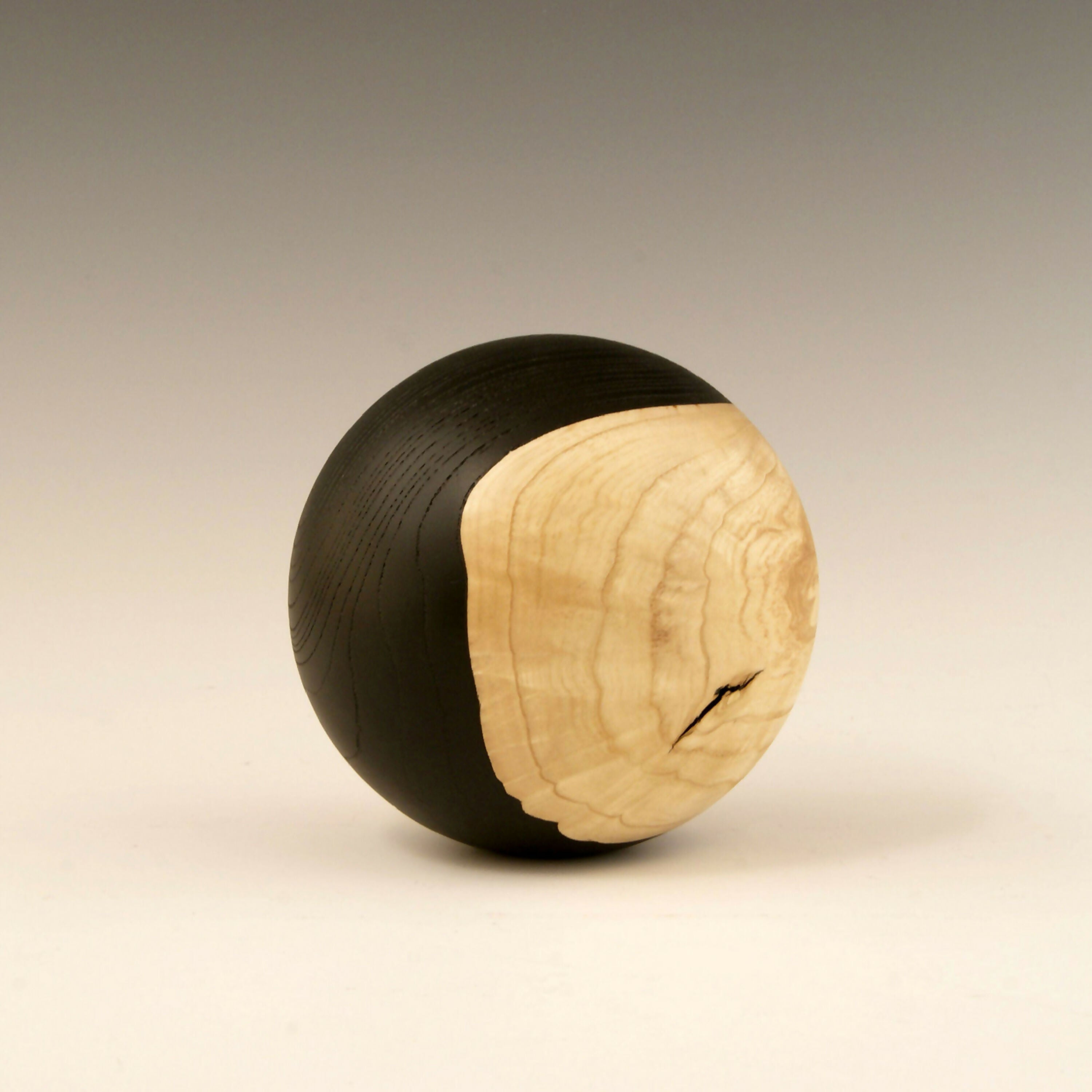 Sphère Noir et Naturel II | EMPREINTES Paris