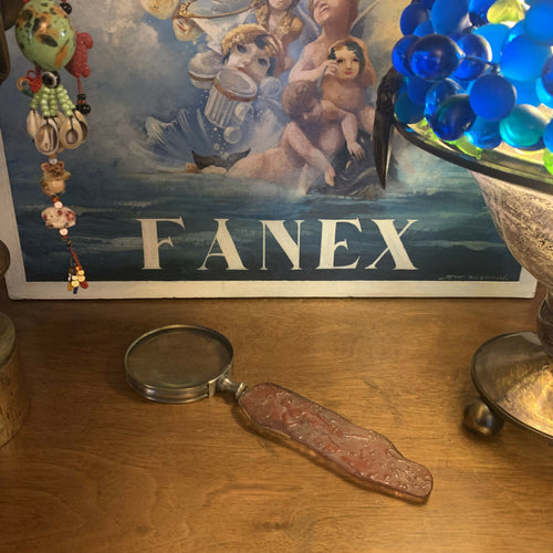 Loupe cristal rouge et or Diane chasseresse loupe femme accessoire de bureau cadeau homme decoration rouge style art déco | EMPREINTES Paris - EMPREINTES Paris