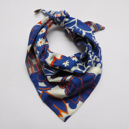 foulard_pointe_soie_pop_bleu_orange_maya_hochman copie | EMPREINTES Paris - EMPREINTES Paris