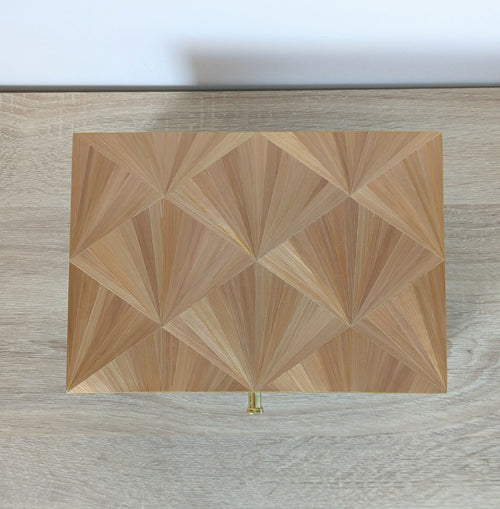 coffret_avec_marqueterie_de_paille_motif_eventail_art_deco_dore_jerome_ebenisterie copie | EMPREINTES Paris - EMPREINTES Paris