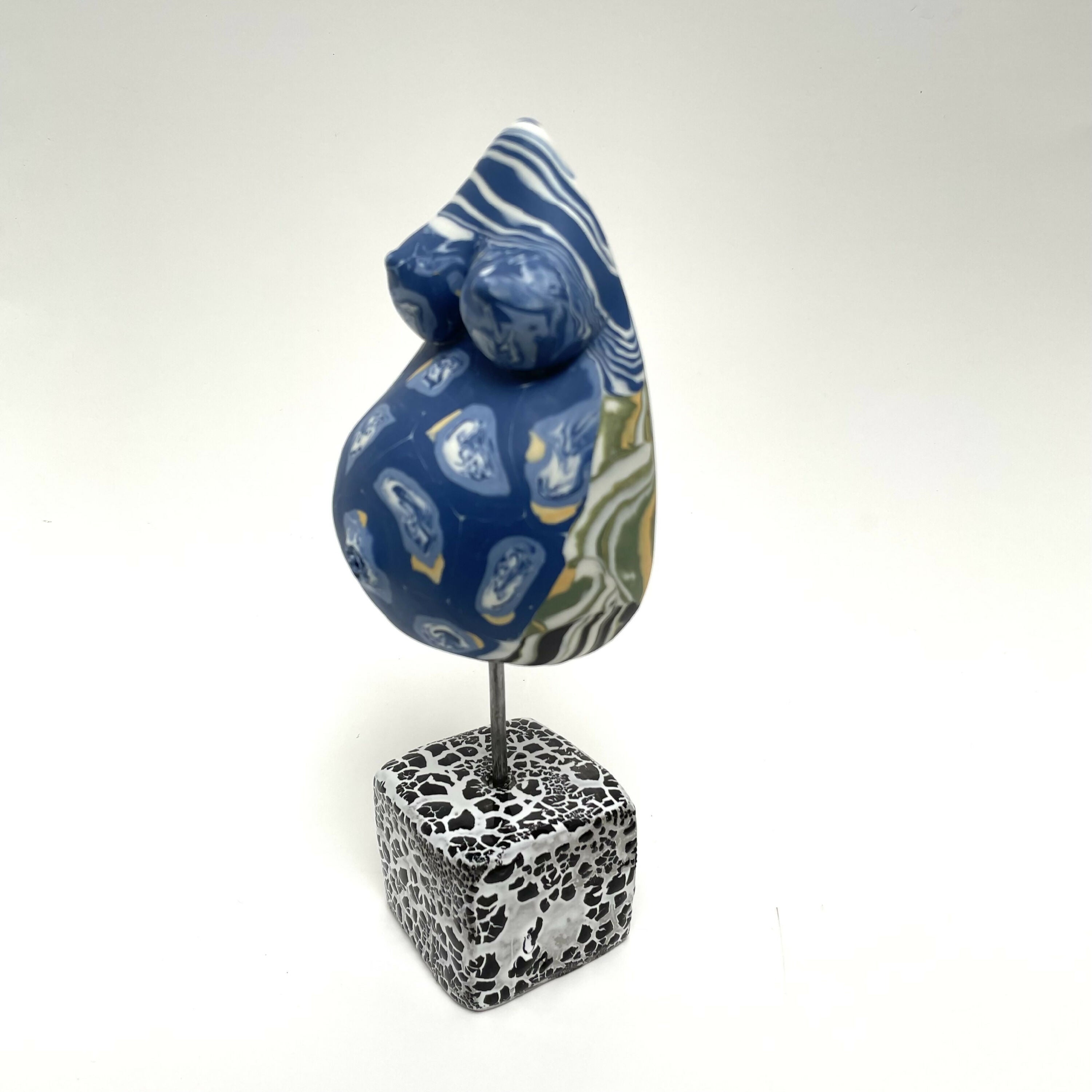 GGg5yrfBgz | EMPREINTES Paris