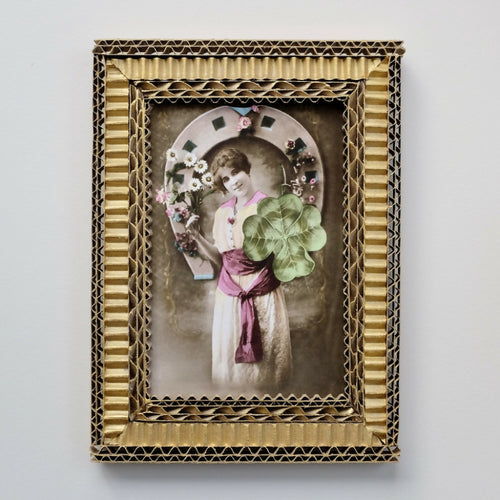 Cadre/ carte-postale Les porte-bonheurs | EMPREINTES Paris - EMPREINTES Paris