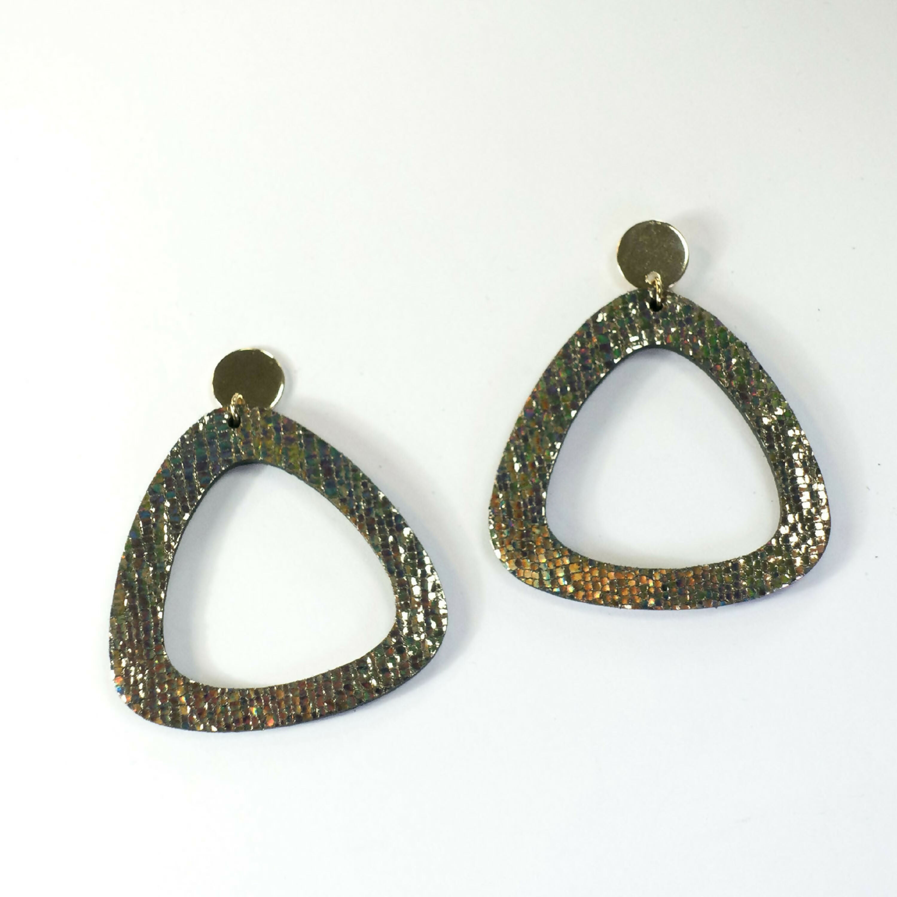 creoles_dorees_grand_format_julie_troncin_maroquinerie copie | EMPREINTES Paris