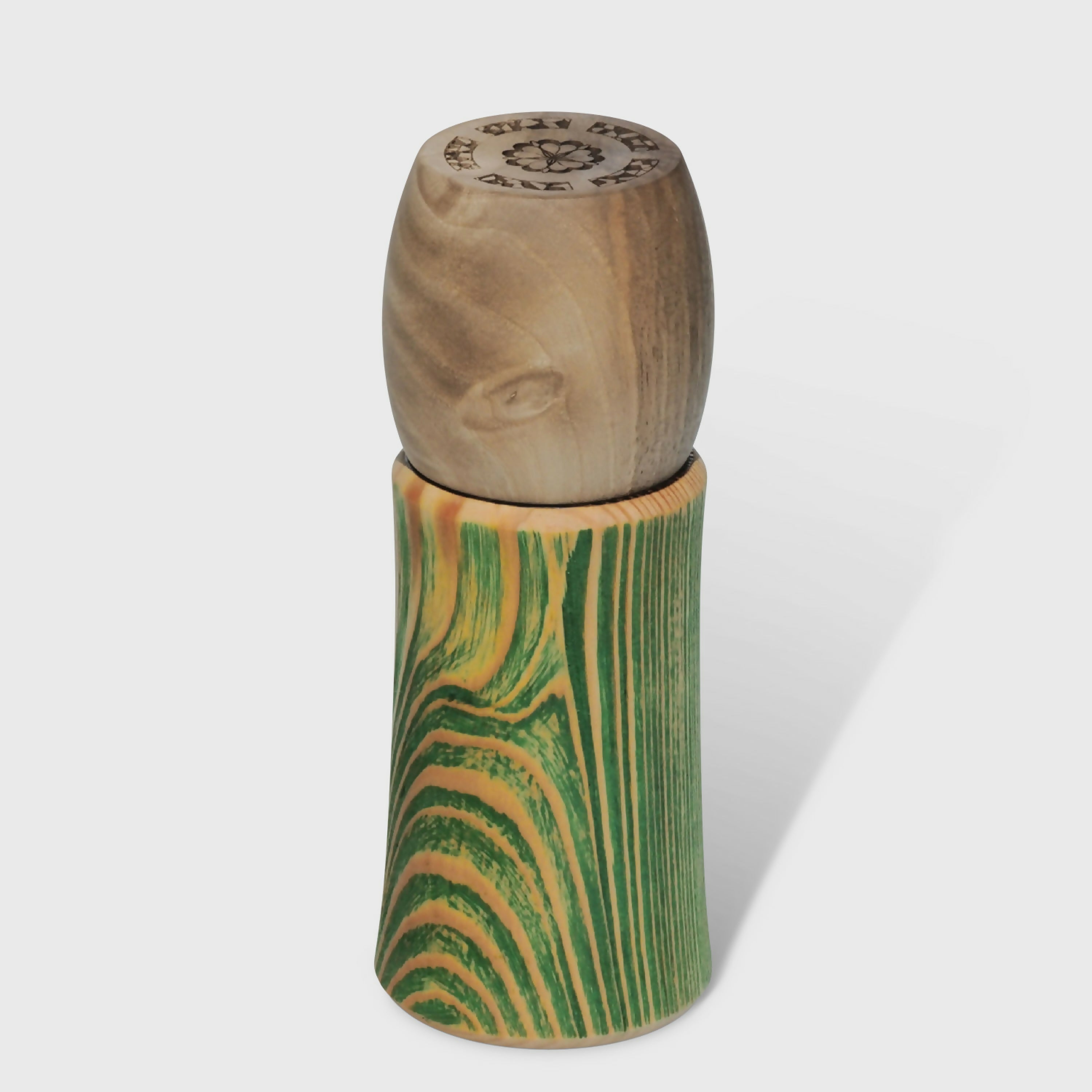 moulin_a_poivre_en_meleze_et_noyer_latelier_du_mercantour | EMPREINTES Paris