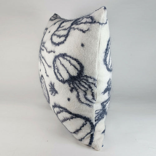 coussin_carre_en_feutre_de_laine_decor_meduses_atelier_lanzetta copie | EMPREINTES Paris - EMPREINTES Paris