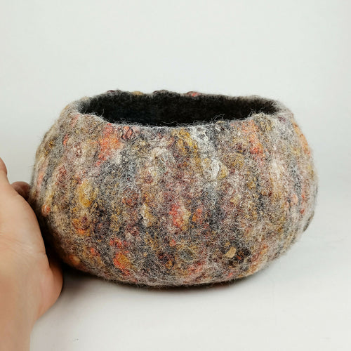 vide_poche_oursin_brun_multicolore_en_feutre_de_laine_atelier_lanzetta copie | EMPREINTES Paris - EMPREINTES Paris