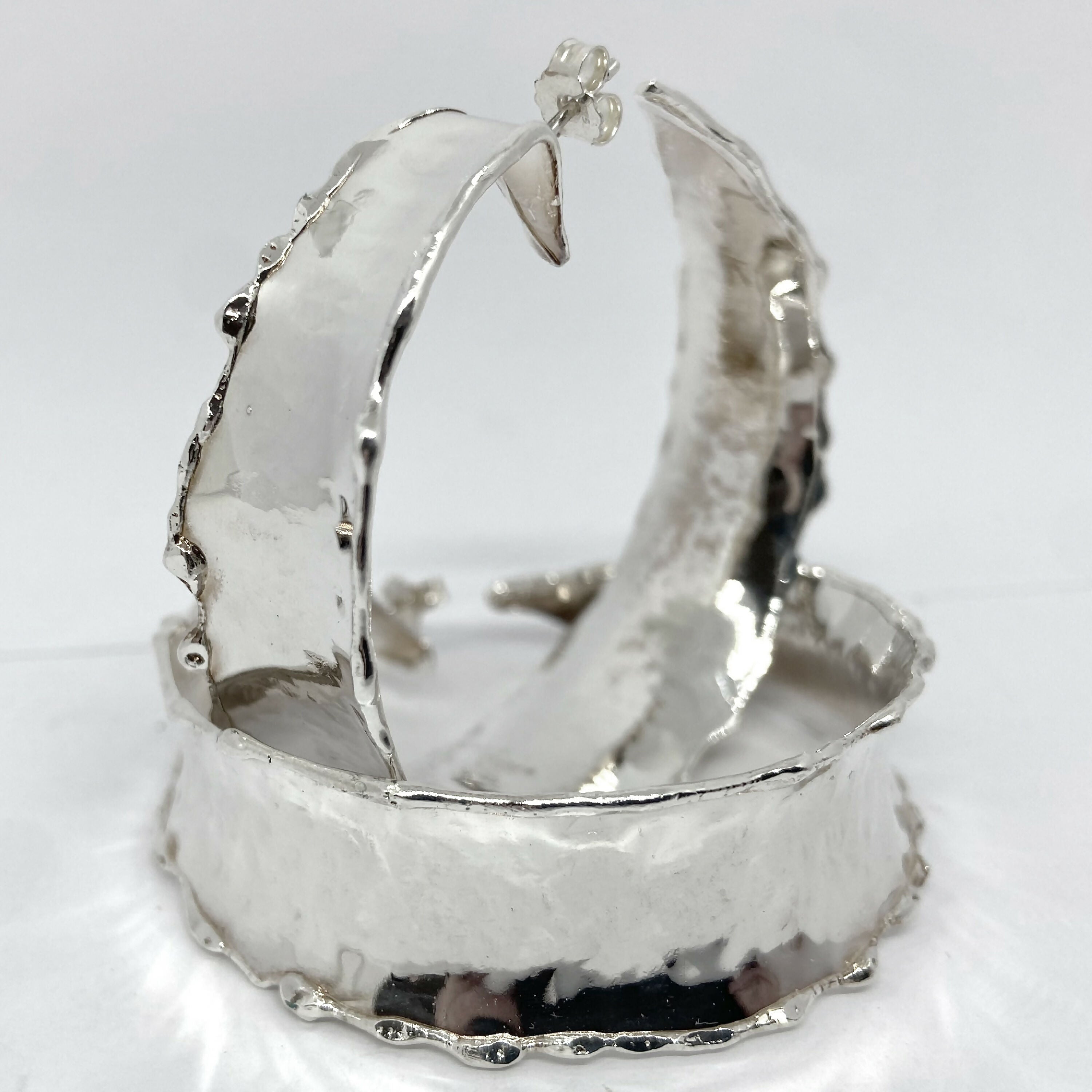 GUPeADhgtw | EMPREINTES Paris