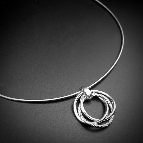 Collier Anneaux de Borromée chaîne rigide | EMPREINTES Paris - EMPREINTES Paris