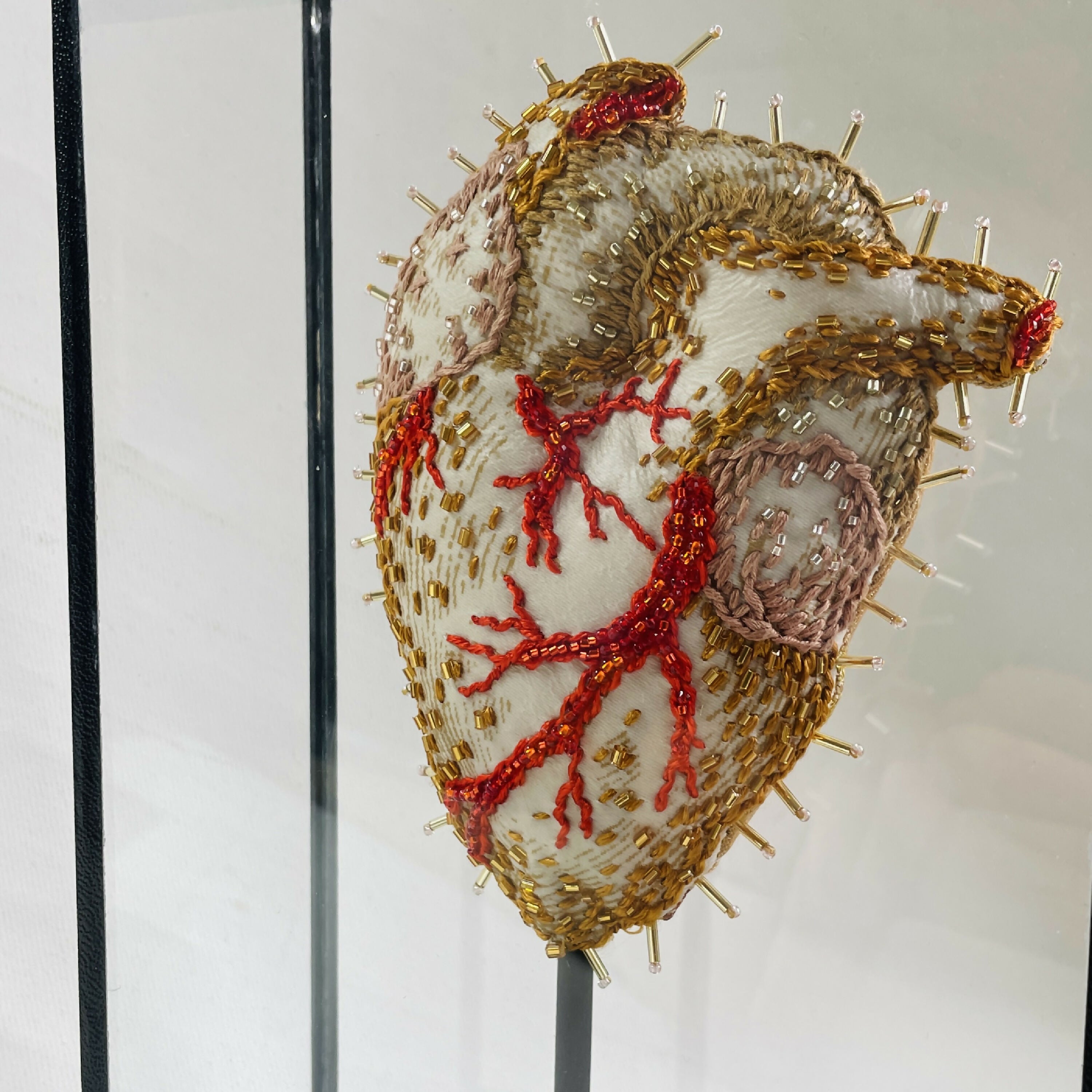 Sculpture Mon Coeur hérissé doré | EMPREINTES Paris