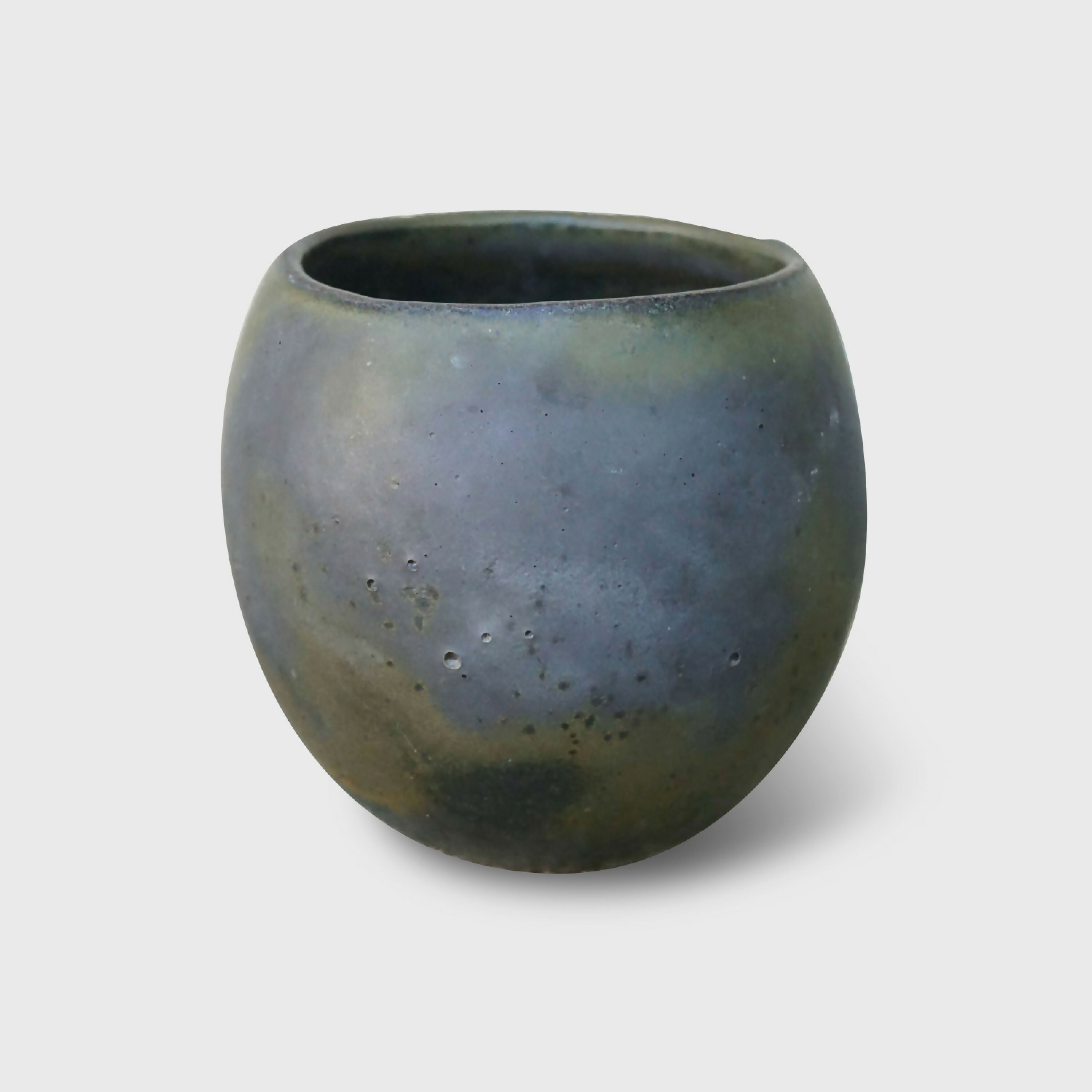 vase_sculpture_boule_terre_denvies copie | EMPREINTES Paris