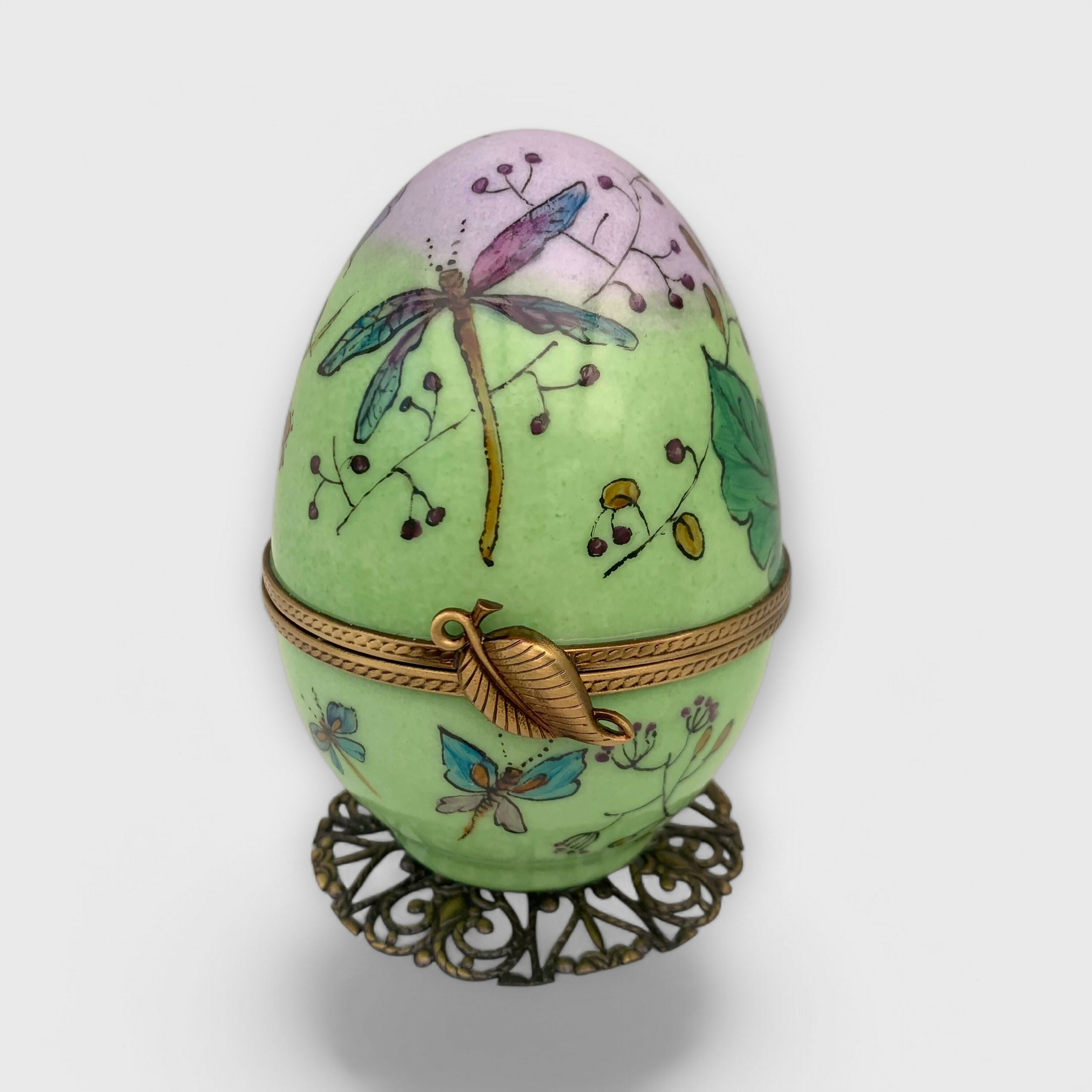 vert_deco-maison_home-decor_cadeau-vert_style-faberge_art-nouveau_insectes_libellule_printemps_fleur_pastel_papillons_automate_cadeau-amoureux_saint-valentin_cadeau-naissance_fete-bebe_boite-a-musique_enfantin_noce-de-porcelaine_fete-des-meres_mariage_oeuf-collection_collection-classique_cadeau-fin-annee_cadeaux-maitresses | EMPREINTES Paris