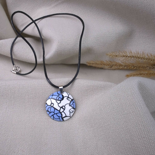 Collier Pop Art en émail sur cuivre - Bleu Lavande | EMPREINTES Paris - EMPREINTES Paris