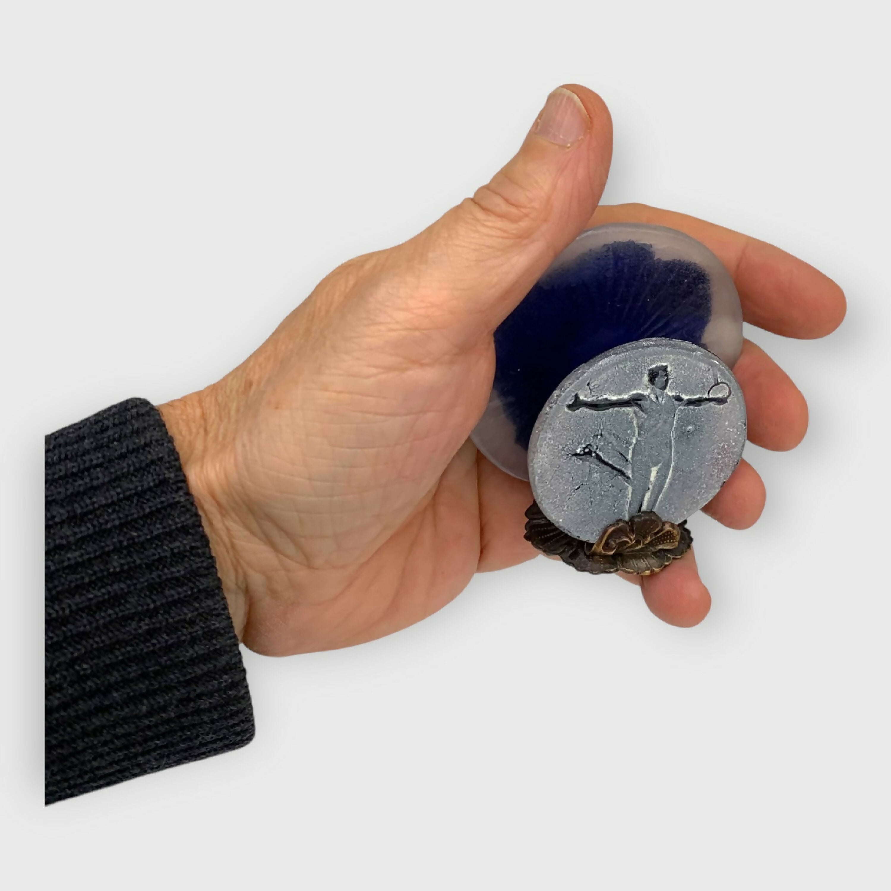 porte carte bleu, athlétisme, sport anneaux, art décoratif, cadeau decoration bleu, collection originale, article de bureau, cadeau pour homme, piece unique createur, made in France | EMPREINTES Paris