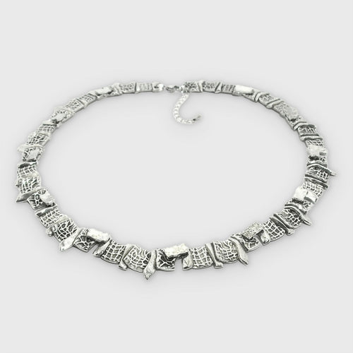 collier_en_etain_motif_quadrillages_bijoux_christine_philippe copie | EMPREINTES Paris - EMPREINTES Paris