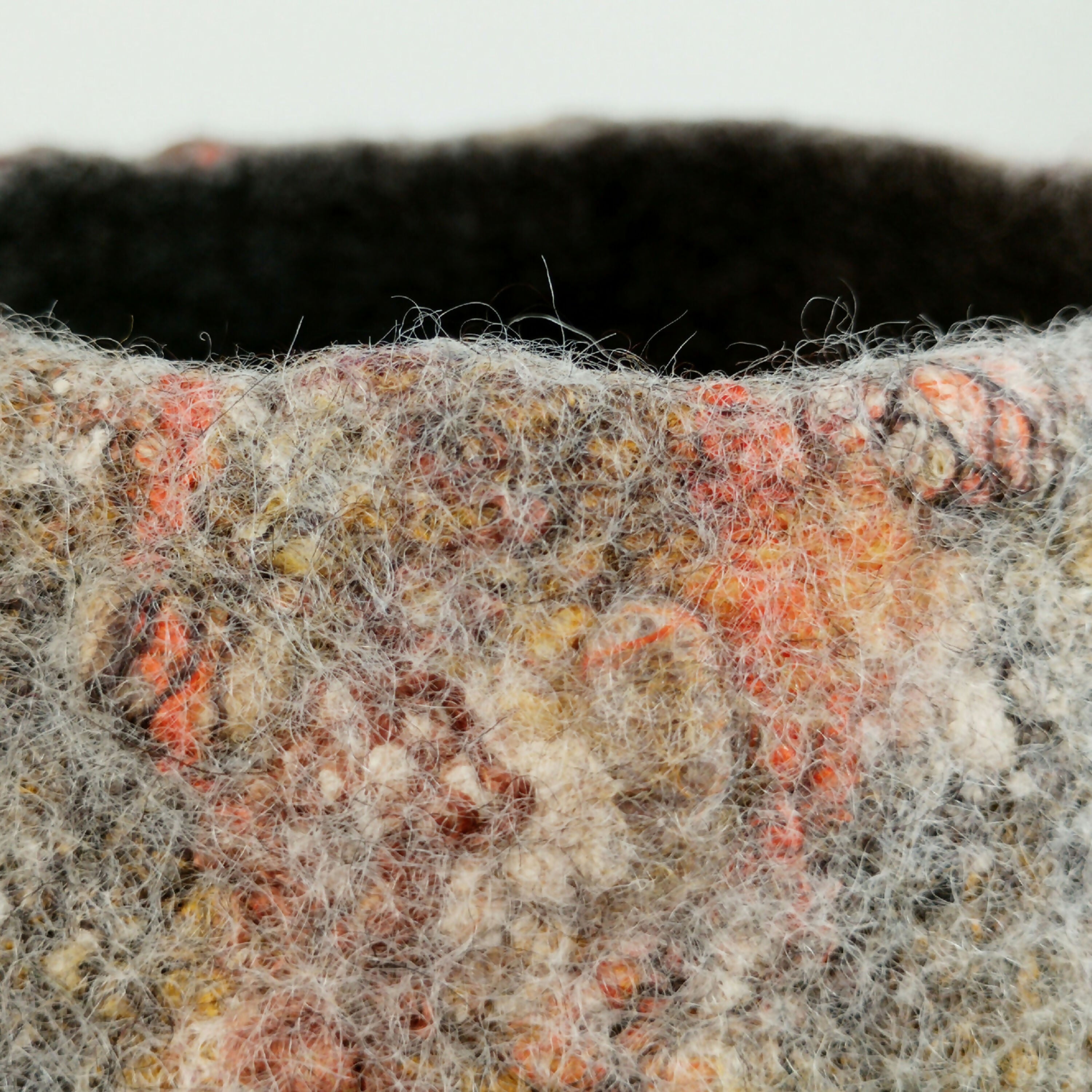 vide_poche_oursin_brun_multicolore_en_feutre_de_laine_atelier_lanzetta copie | EMPREINTES Paris