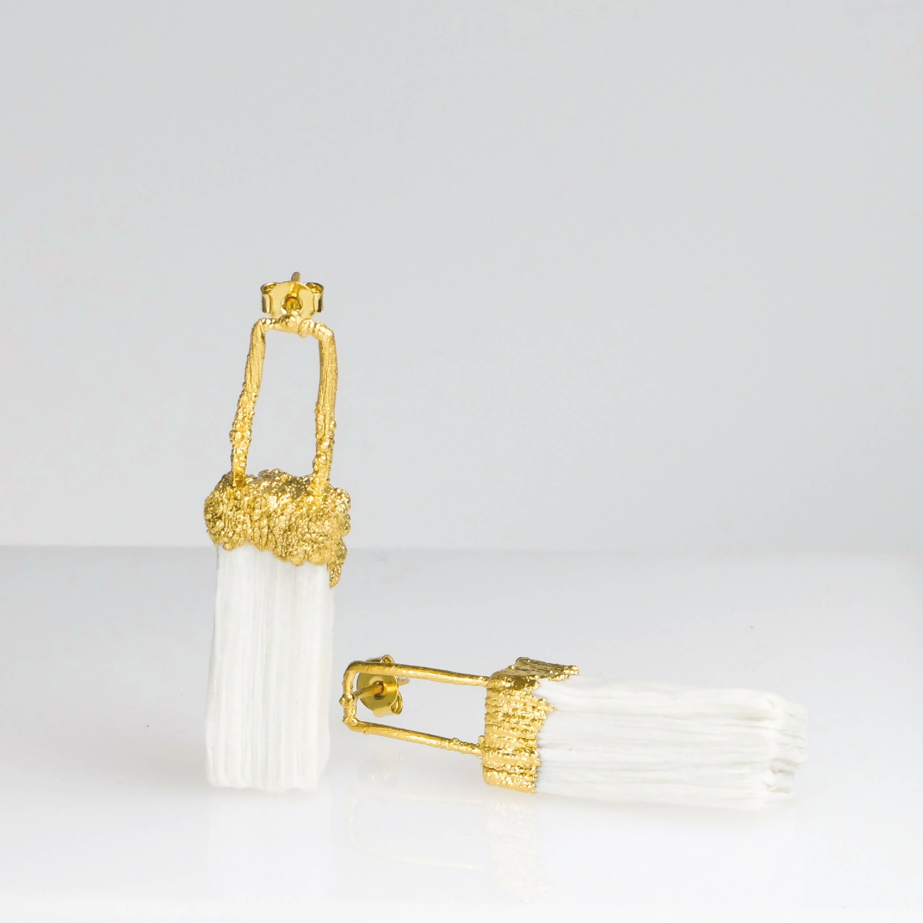 boucles_doreilles_plis_porcelaine_lady_c_atelier_christine_moquet copie | EMPREINTES Paris