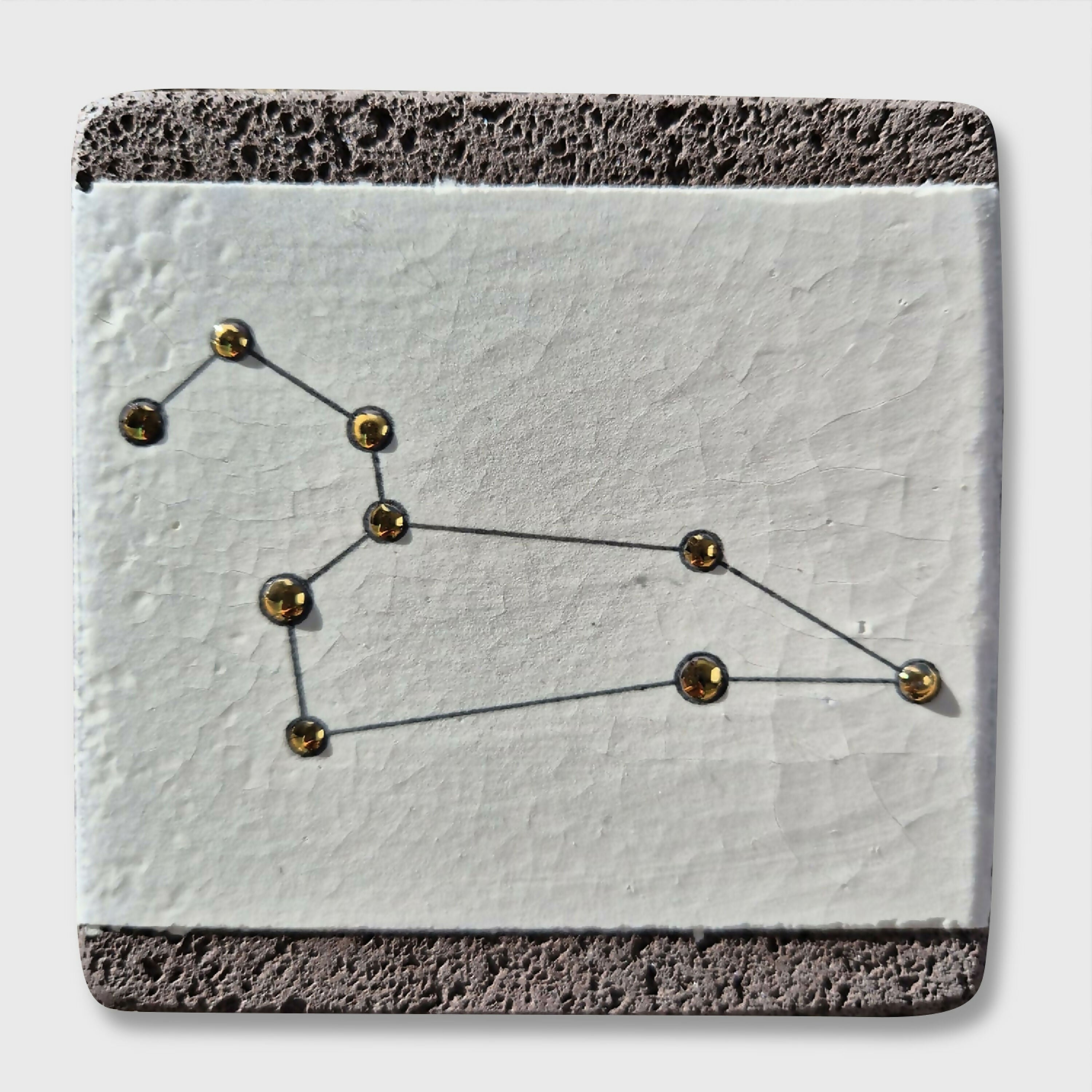 carre_de_pierre_de_lave_emaillee_constellation_du_lion_les_emaux_de_marie copie | EMPREINTES Paris