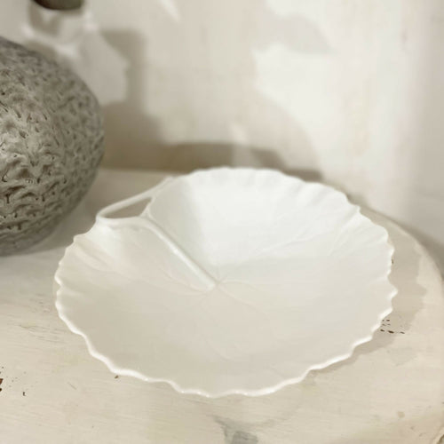 feuille_de_geranium_petit_plat_ou_assiette_porcelaine_de_limoges_la_seynie copie | EMPREINTES Paris - EMPREINTES Paris