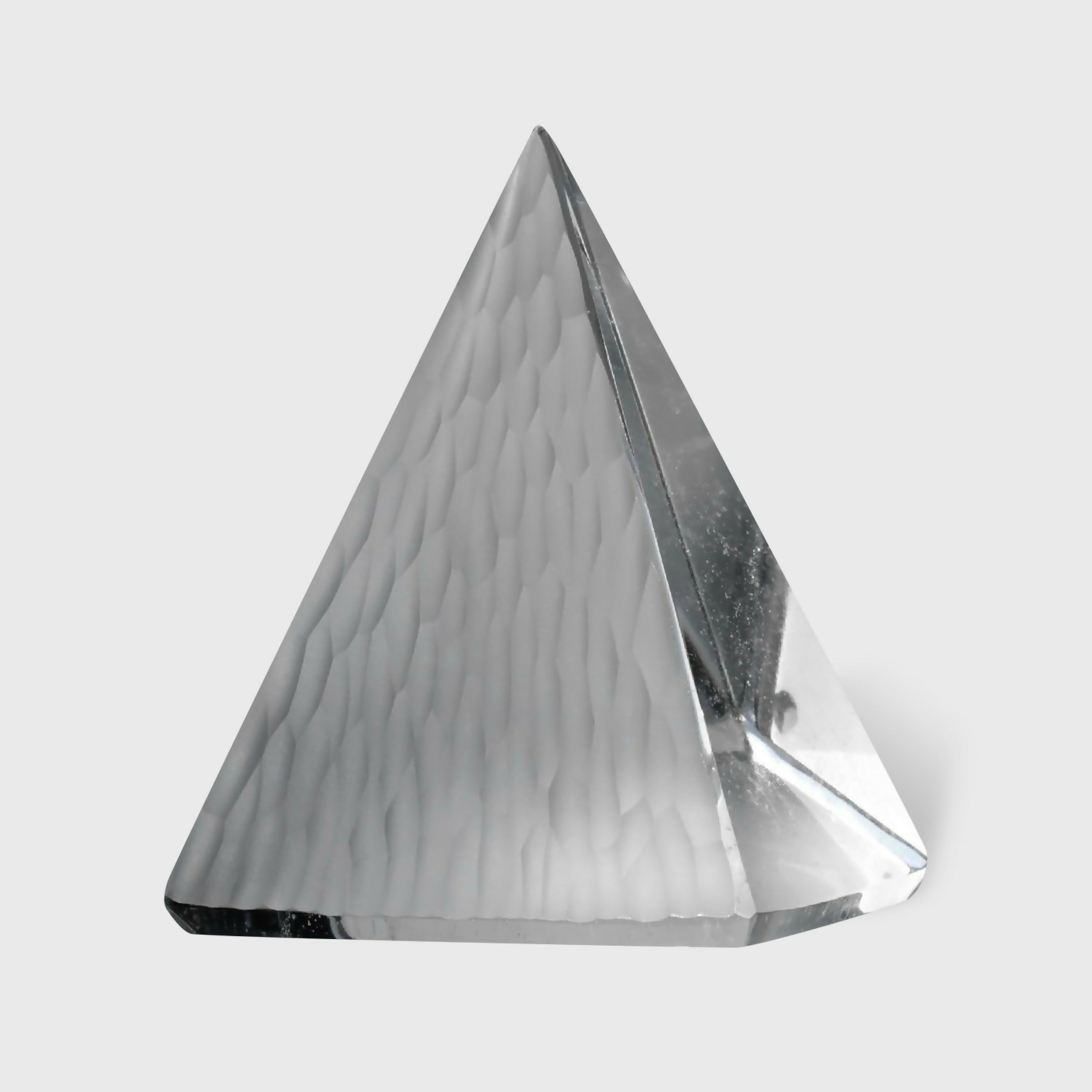 sculpture_pyramide_bomma_trait_dunion_artisans copie | EMPREINTES Paris