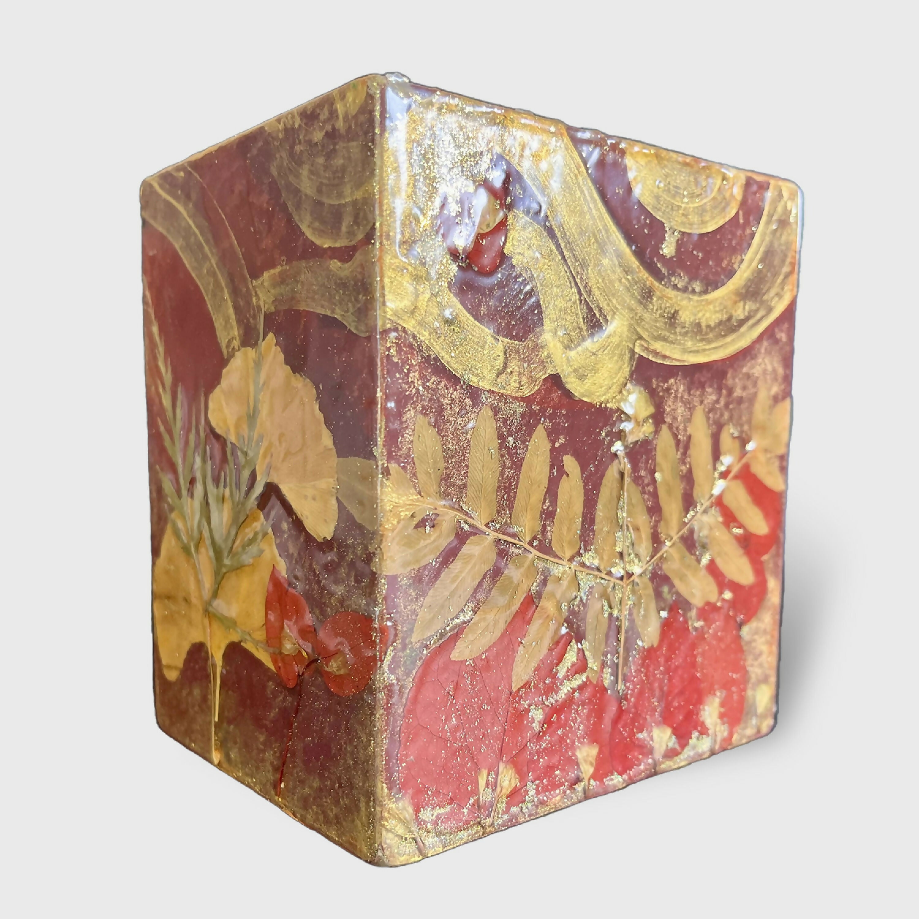 vase_en_carton_laque_fougere_atelier_solange_godard copie | EMPREINTES Paris