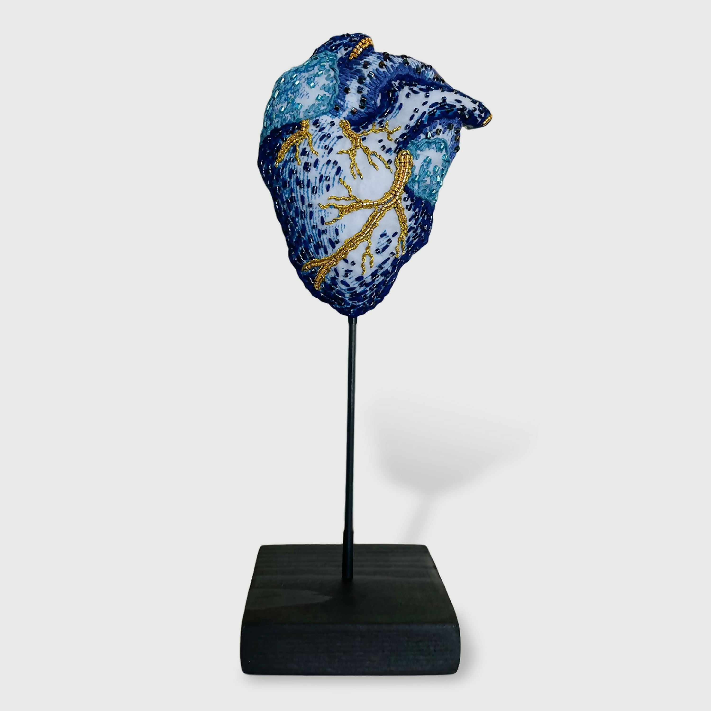 Sculpture textile Mon petit coeur bleu | EMPREINTES Paris