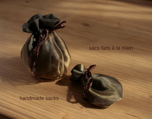 bague_lotus_iii_piece_unique_en_t51_en_argent_or_et_une_perle_naturelle_rose_sol_billeke copie | EMPREINTES Paris - EMPREINTES Paris