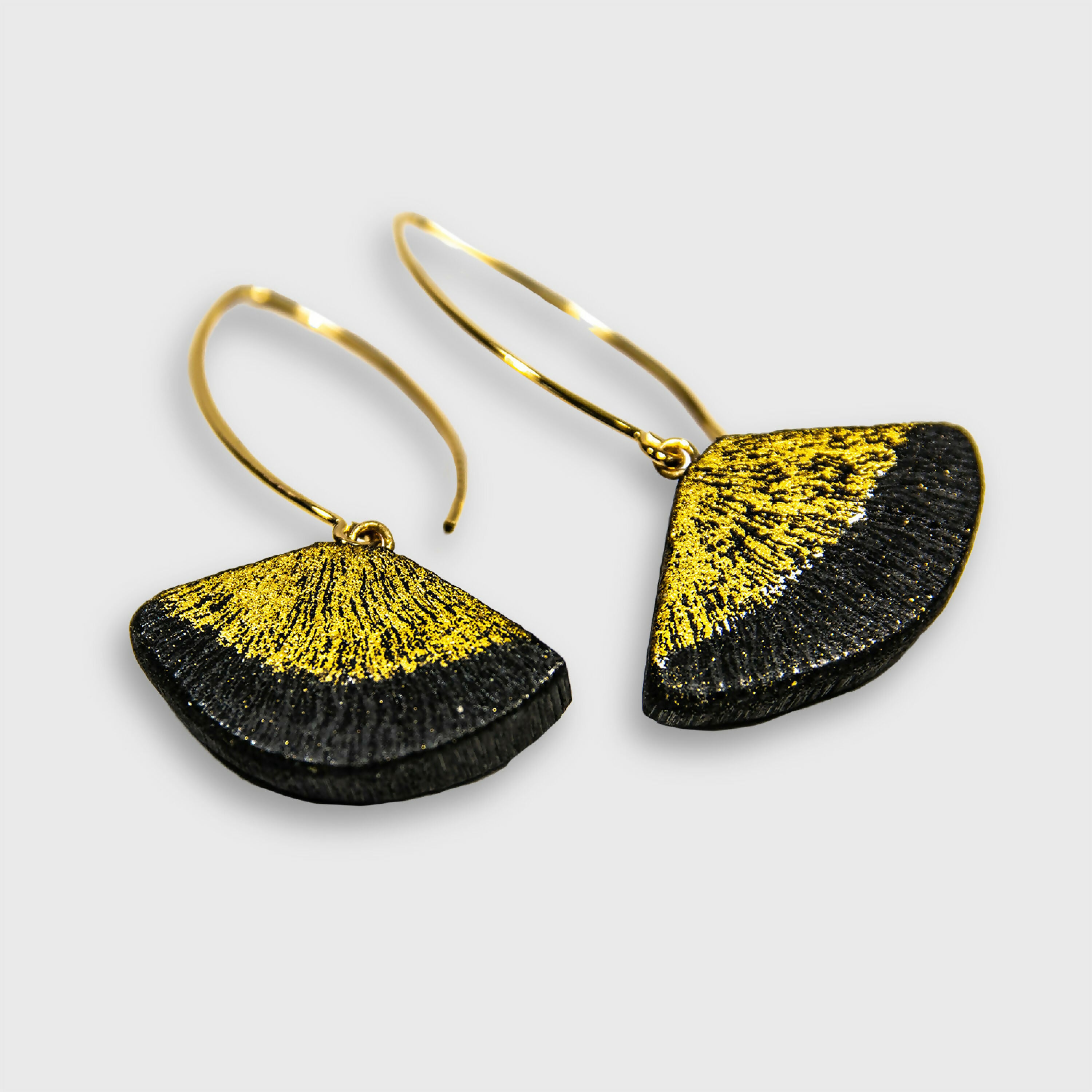 boucles_doreilles_kin_fuli_fuji_2_charcoal_eskimeit copie | EMPREINTES Paris