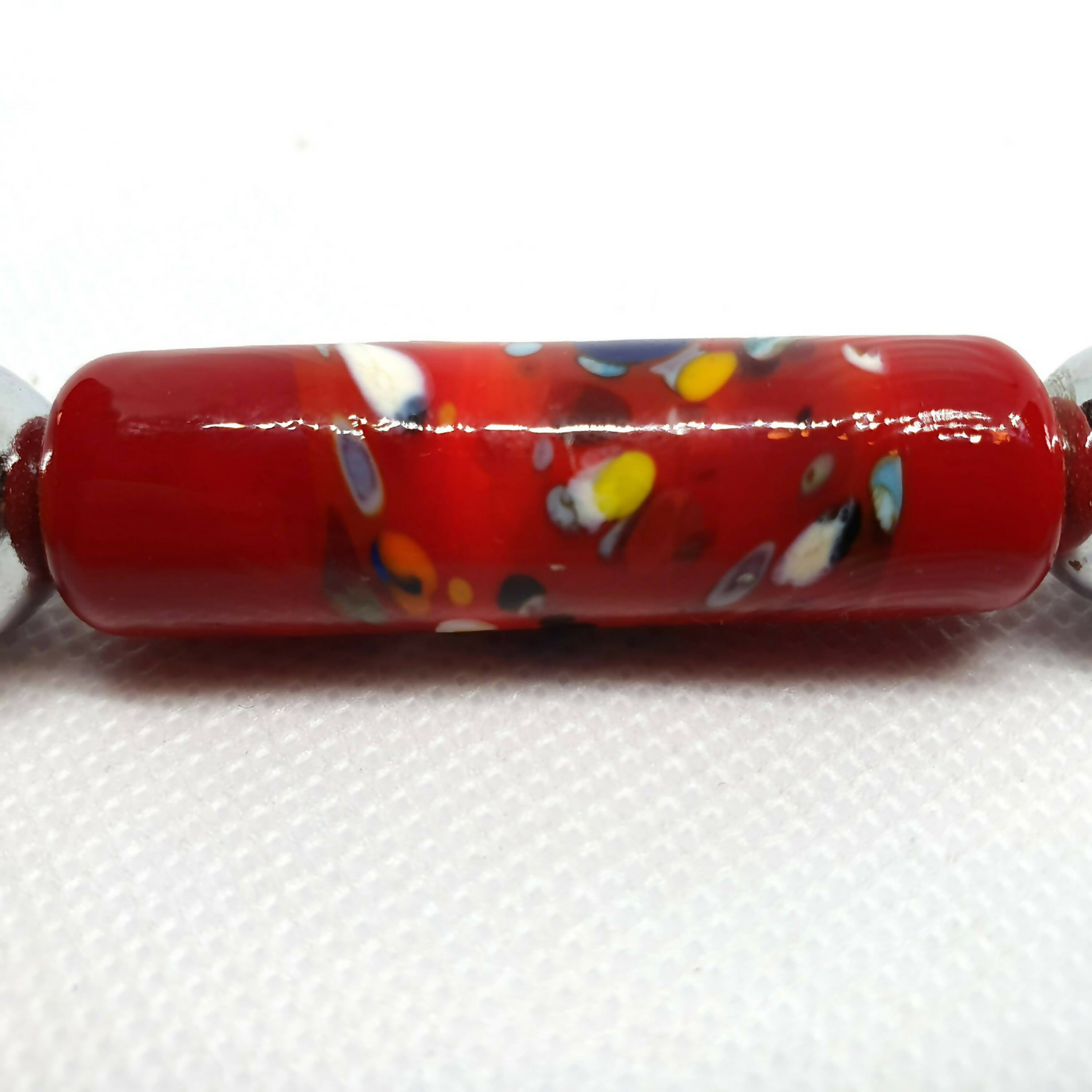 Roulette à pizza rouge et multicolore | EMPREINTES Paris