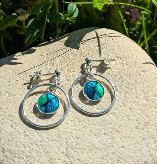 Puces d'oreilles en émail sur feuille d'argent - Petites Créoles | EMPREINTES Paris - EMPREINTES Paris