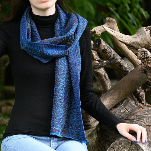 echarpe_bleu_gentiane_creation_tissages_francois_vieillard copie | EMPREINTES Paris - EMPREINTES Paris