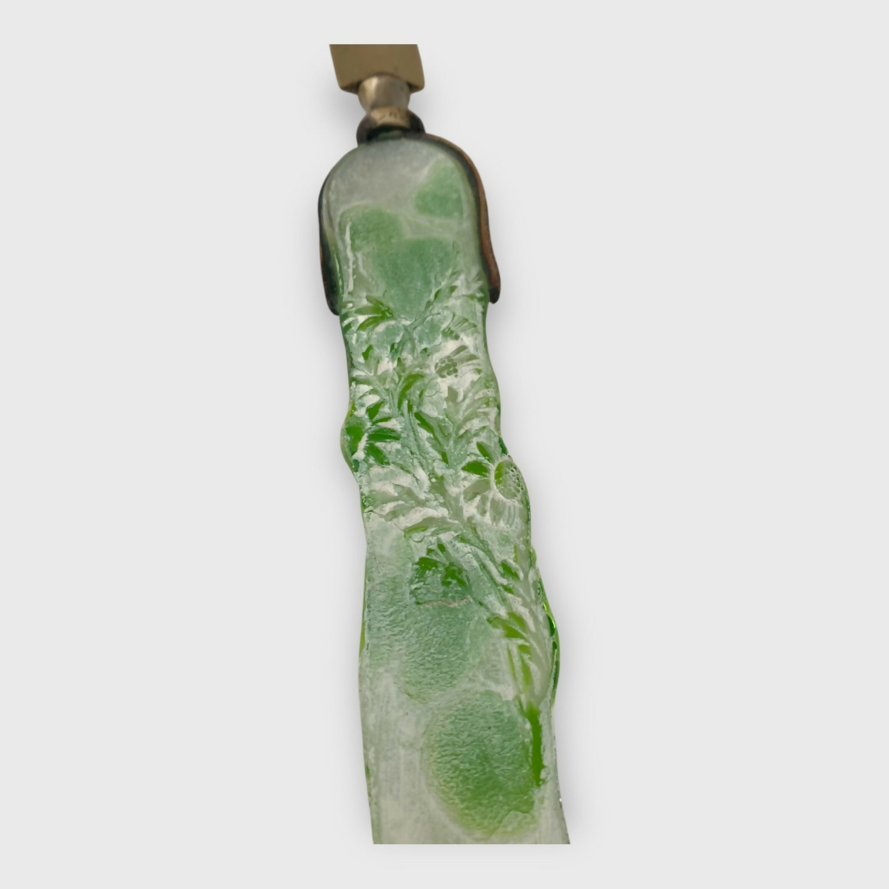 ouvre lettre vert, feuillage et déco, cadeau homme, objet original, collection unique, pate de verre, cristal, décoration verte | EMPREINTES Paris