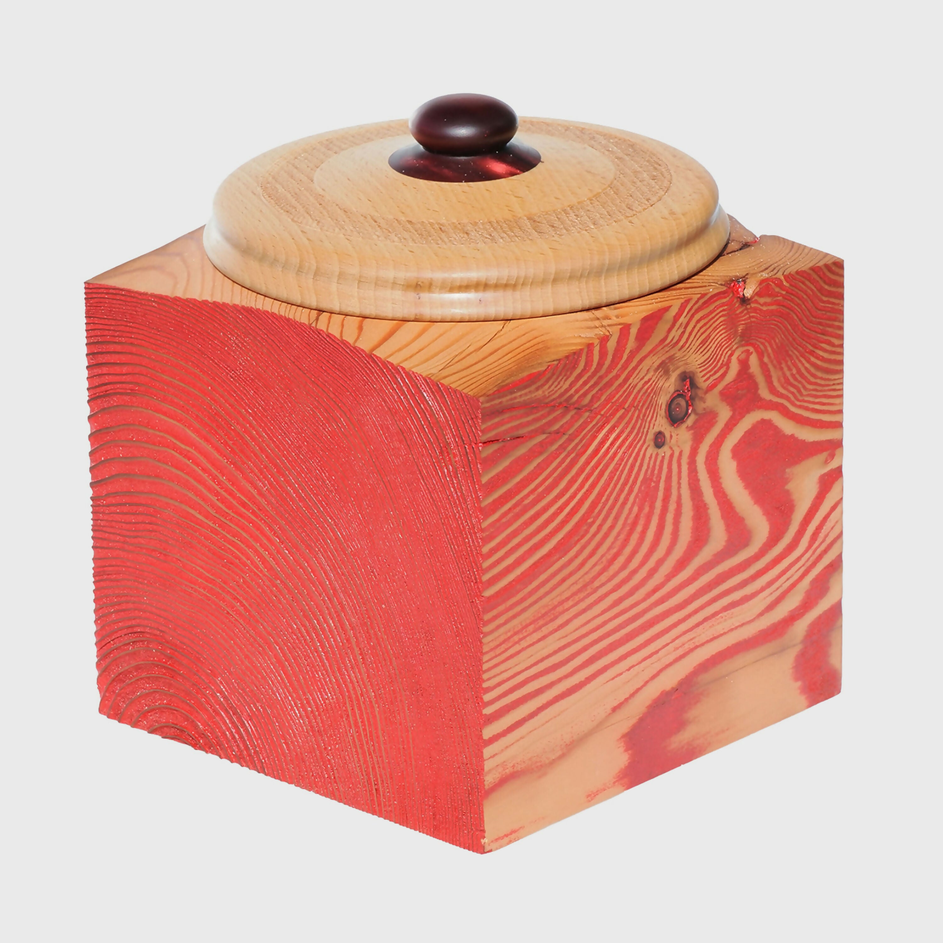 Boîte carrée en mélèze et couvercle en hêtre et résine | EMPREINTES Paris