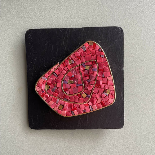 tableau_mosaique_rose_sur_ardoise_mini_musea_mosaique copie | EMPREINTES Paris - EMPREINTES Paris