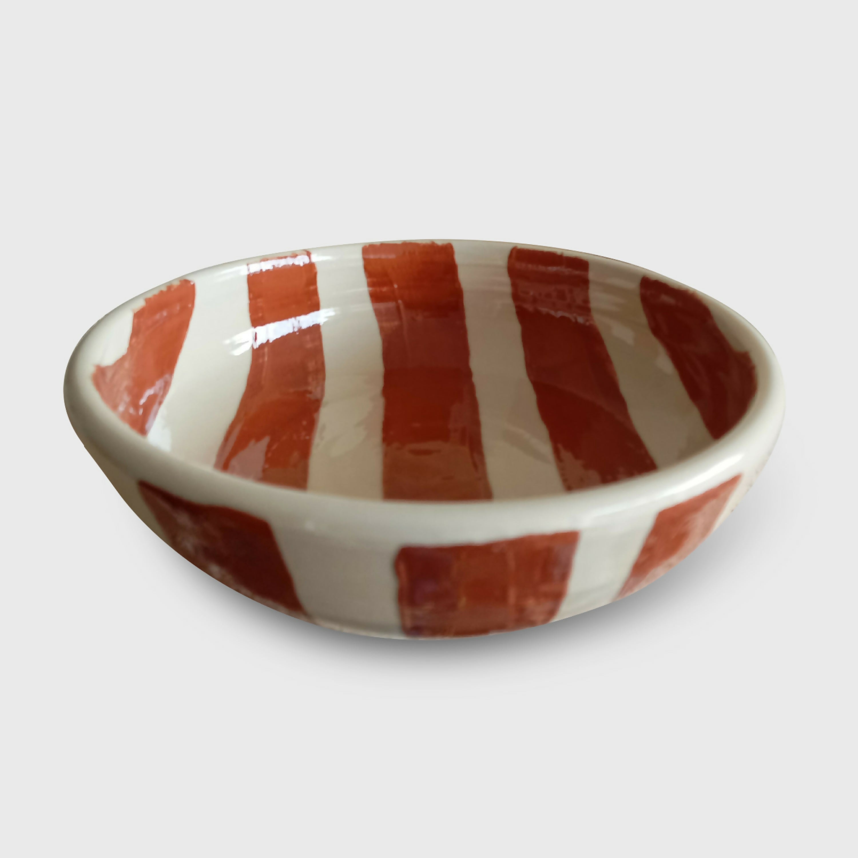 assiette_creuse_rayures_rouges_georgie_blin_ceramiste copie | EMPREINTES Paris