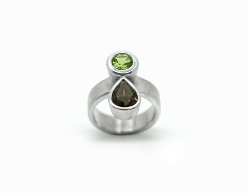 Bague Cairn Argent, Péridot et Quartz fumé | EMPREINTES Paris - EMPREINTES Paris