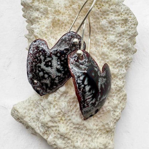 boucles_doreilles_coeurs_corbeaux_emaux_emoi copie | EMPREINTES Paris - EMPREINTES Paris